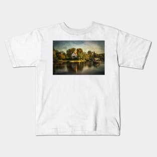 The River At Goring on Thames Kids T-Shirt